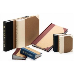 Fotoalbum med plads til 100 billeder i 10 x 15 cm – assorterede varianter.