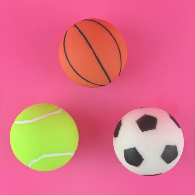 Bløde squishy bolde: mini basketball, fodbold og tennisbold.