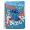 Turkisblå A5 notesbog med Stitch-motiv.